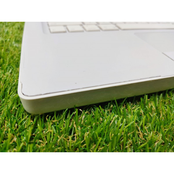 Ноутбук Apple MacBook a1181 (T7200|4GB|500HDD)